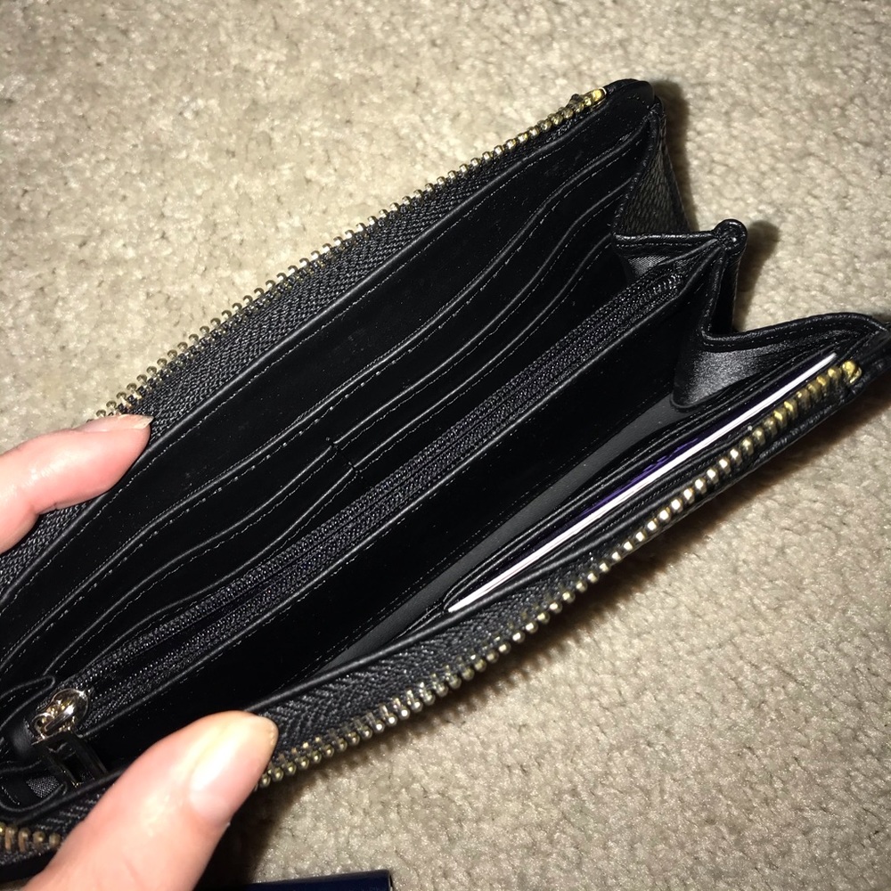 Guess wallet - Picture 3 of 3